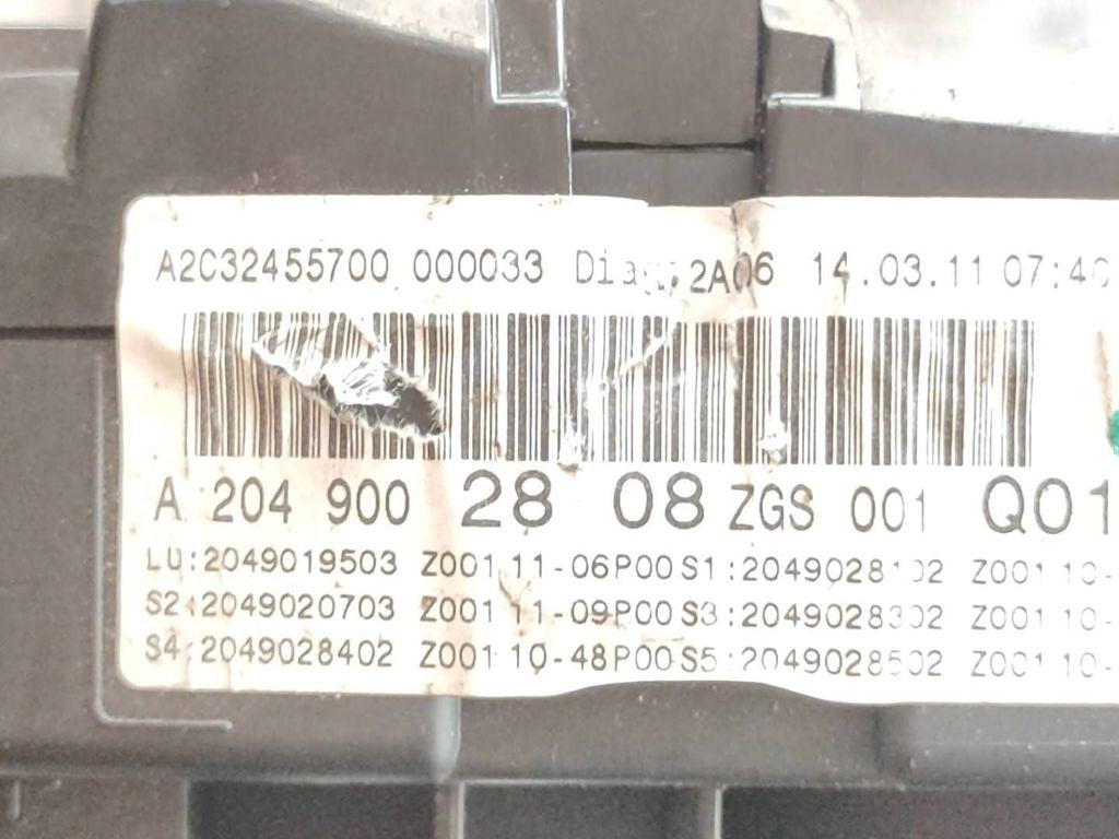 A2049002808 Mercedes-Benz C W204 2008 RHD speedometer instrument cluster 