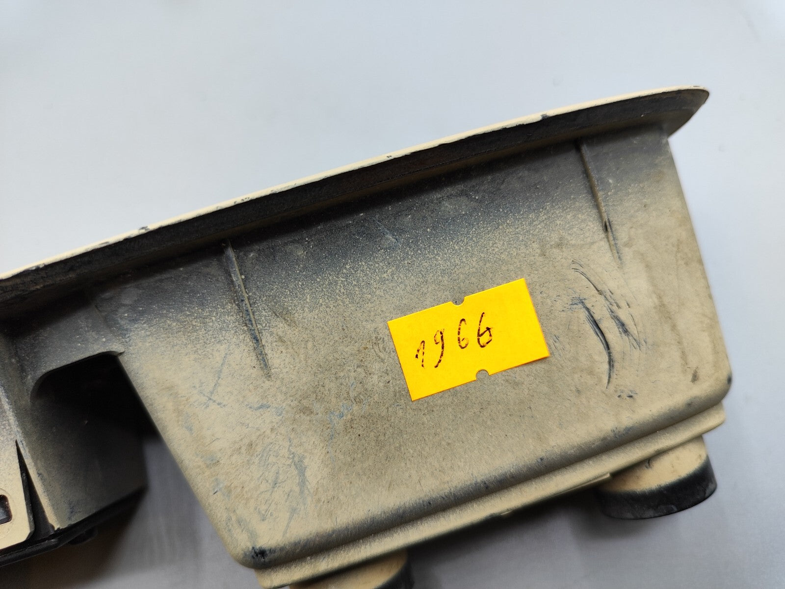 Alfa Romeo 159 1.9JTD 2008 Rear Right Electric Window Switch Yellow 156055038