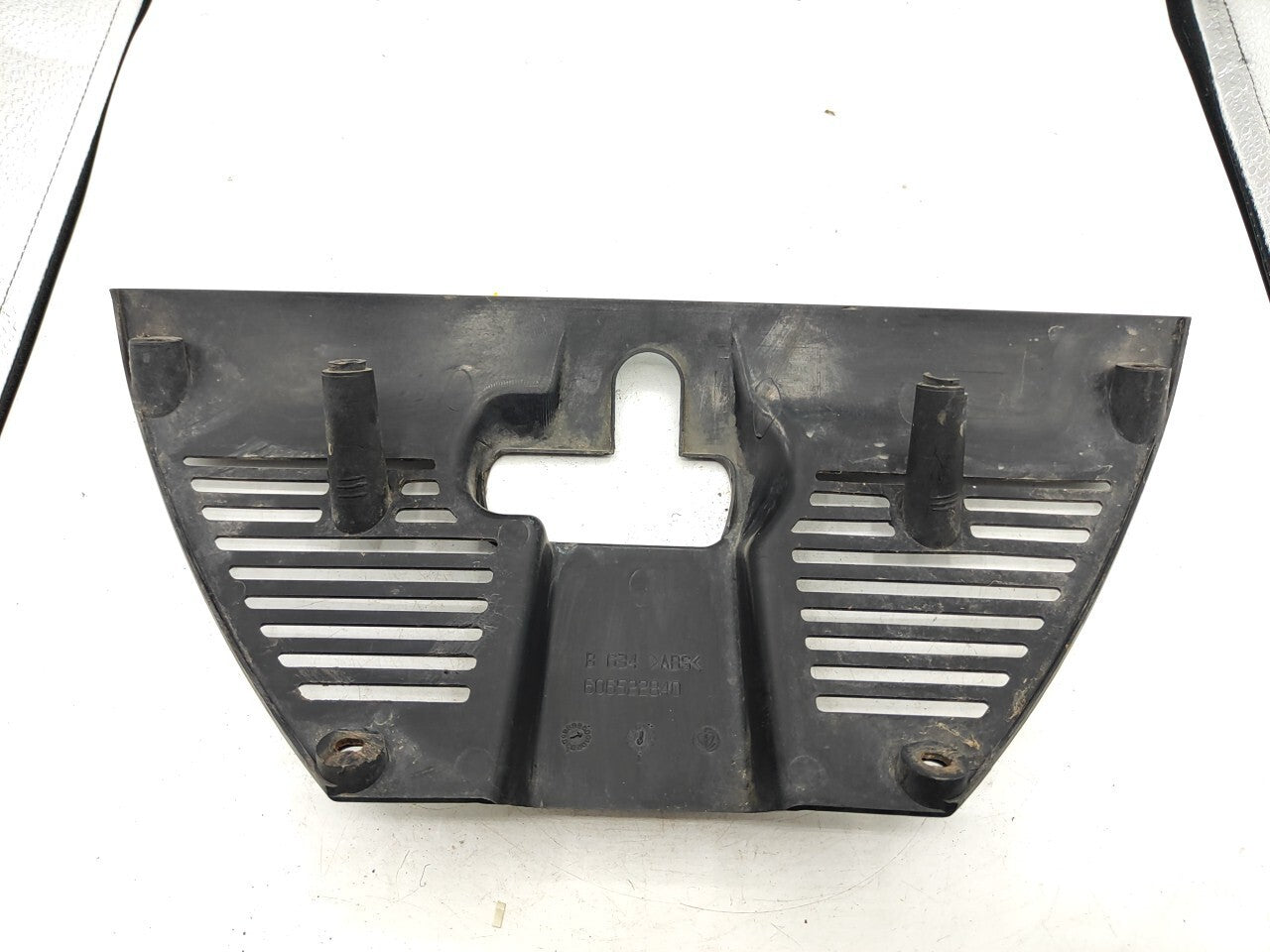 Alfa Romeo 166 2002 Front Center Bumper Upper Grill 606522840