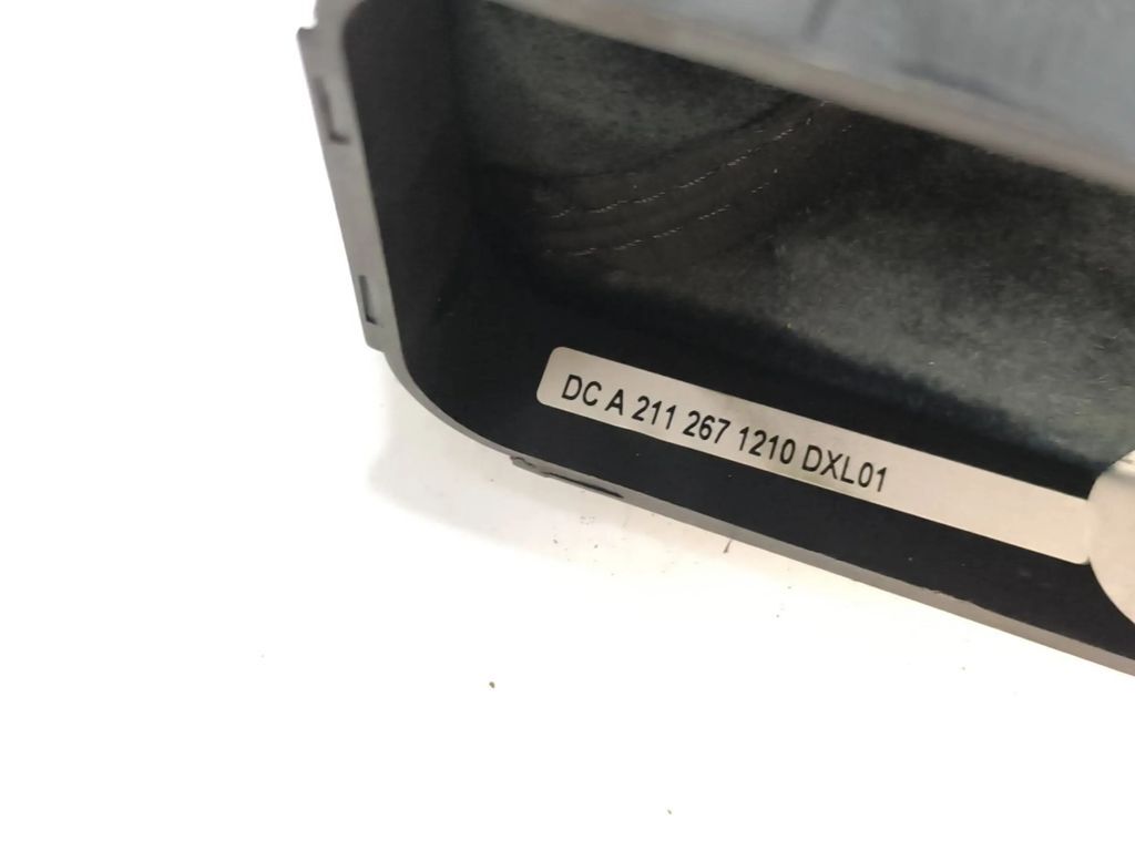 Mercedes-Benz E W211 2004 Auto Gear lever shifter trim leather knob A2112671210