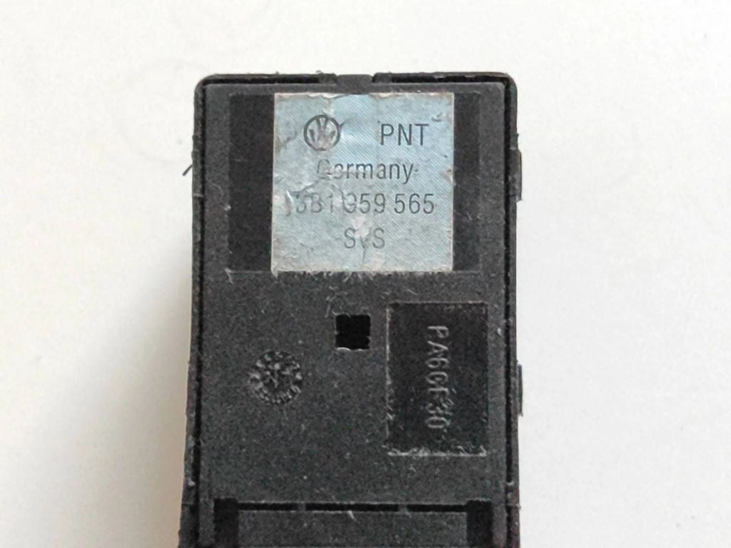 Volkswagen PASSAT B5 1998 Wing mirror switch 3B1959565 