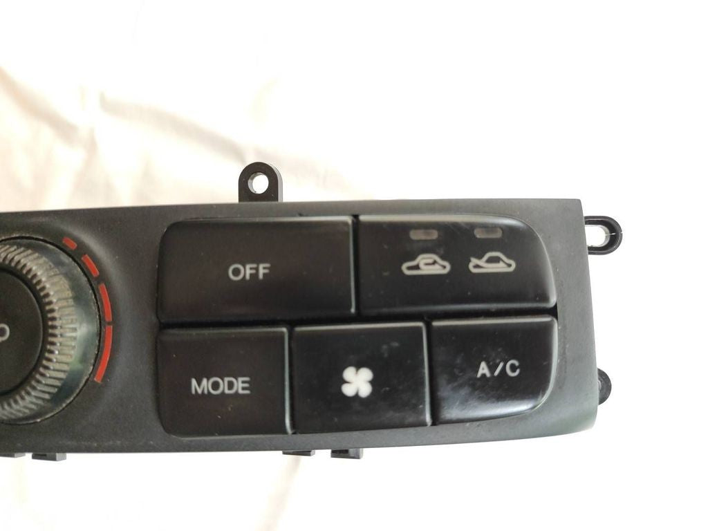 Mazda Xedos 9 1995 Climate control unit module K7901T001 