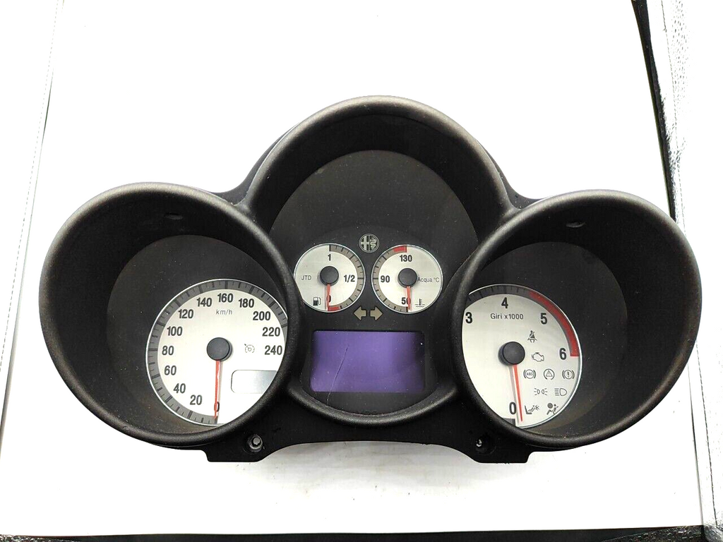Alfa Romeo GT 1.9JTD 2005 LHD Dash Cluster Speedometer 156050197