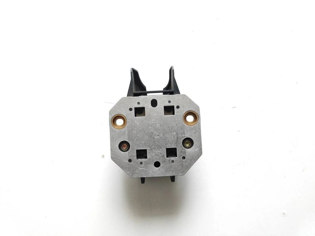 Audi A6 C5 4B 2002 ESP acceleration yaw rate sensor 4B0907637A 