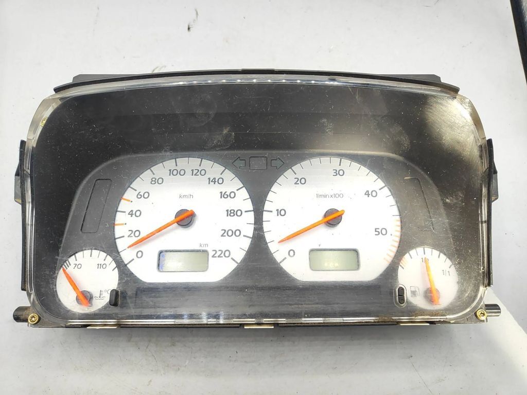 1H0919864R Volkswagen Golf III 1996 LHD Diesel speedometer instrument cluster 