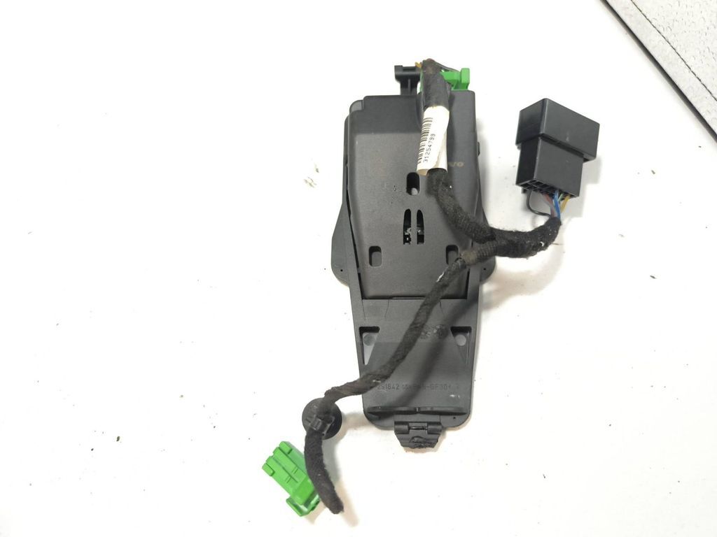 Volvo S60 2012 Front Windshield Rain sensor 31295504 