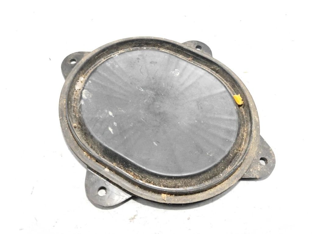 Alfa Romeo 155 1.8i 103kW 1994 Fuel tank pump cap cover