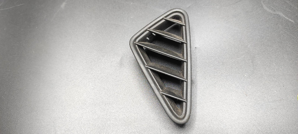 Alfa Romeo 147 1.9JTD Diesel 2002 Front Left Dashboard Panel Air Vent Grill