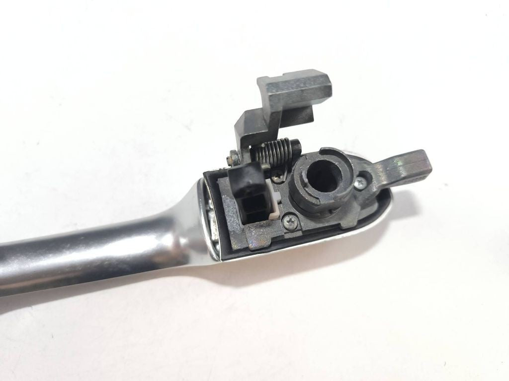 Alfa Romeo 147 1.6TS 88kW 2005 LHD front right door exterior handle 