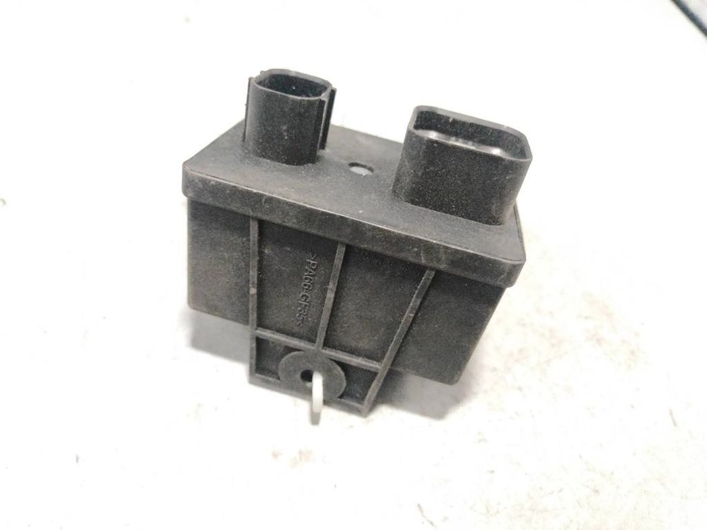 Jaguar XF X250 Diesel 2010 Glow plug pre heat relay 9665940680 