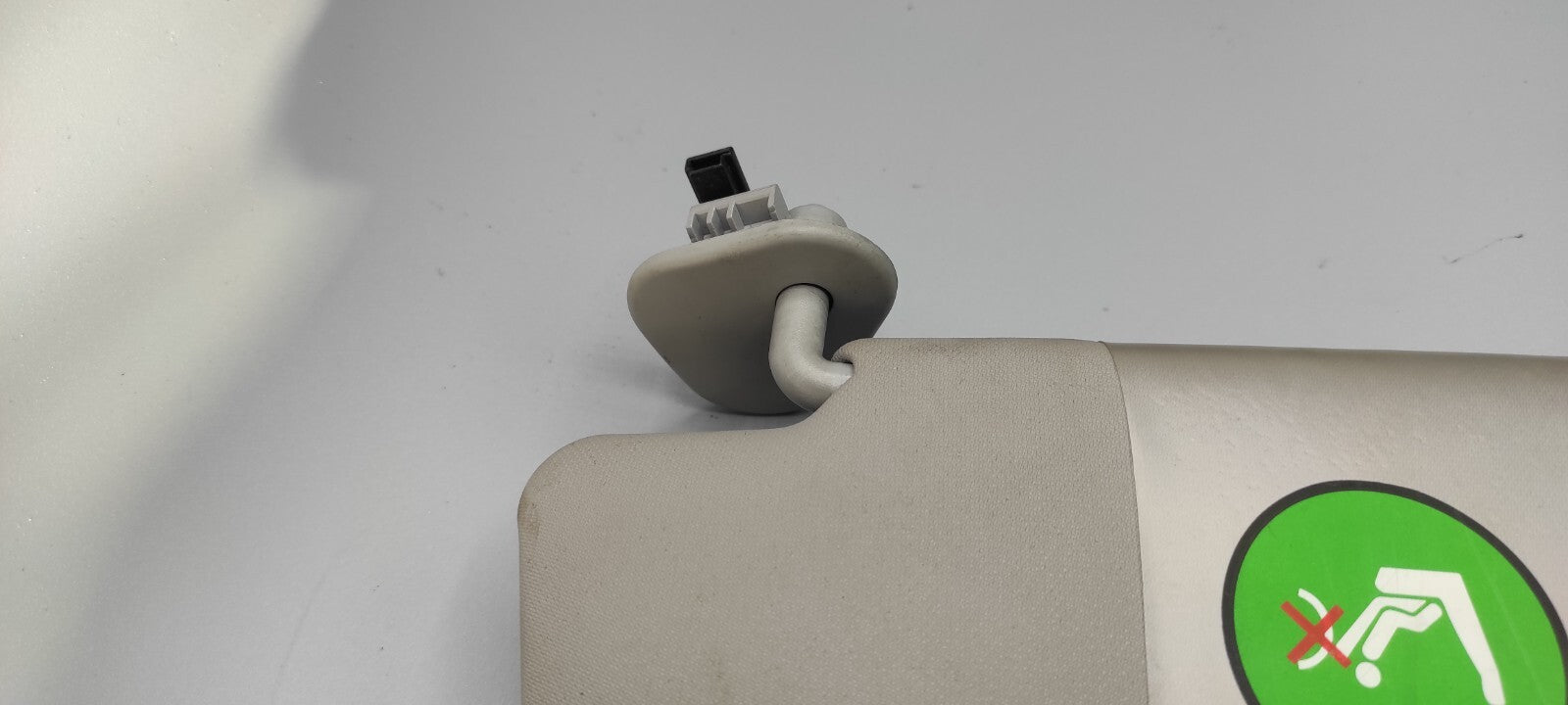 Alfa Romeo 147 1.9JTD 110kW Diesel 2003 LHD Front Right Sun Visor Cover