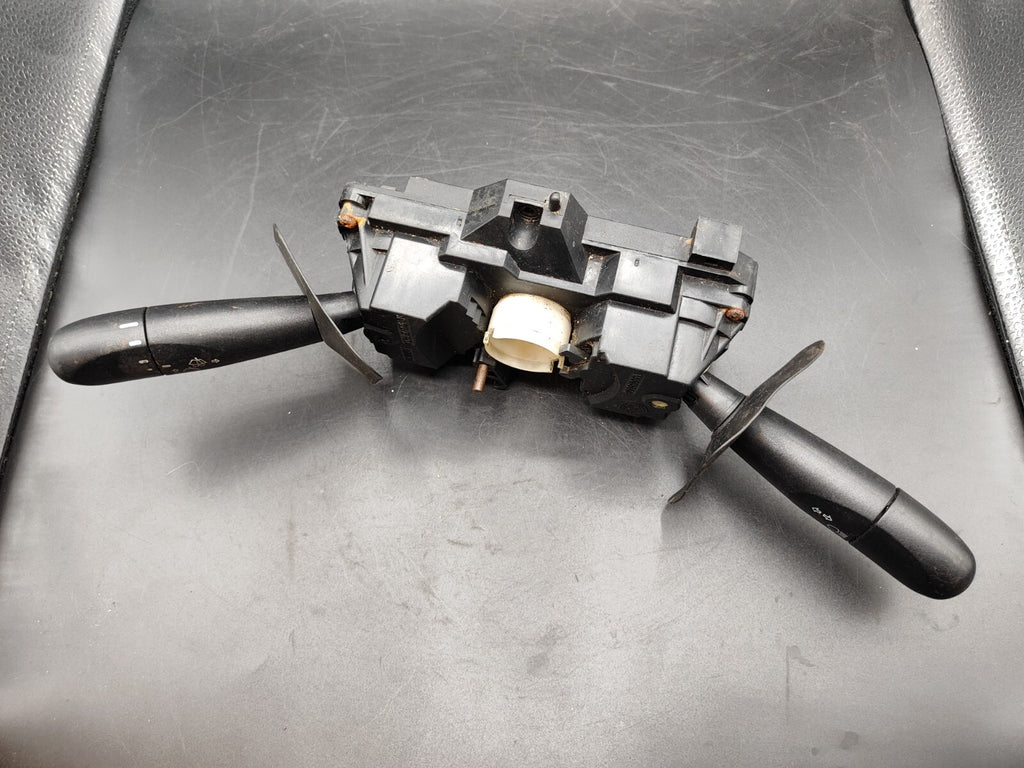 Alfa Romeo 166 2.4JTD 2002 Turn Light Wiper Indicator Stalk Lever 156018004