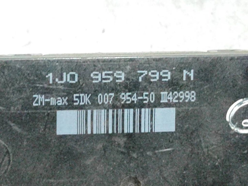 Volkswagen PASSAT B5 1998 Comfort convenience body module 1J0959799N 