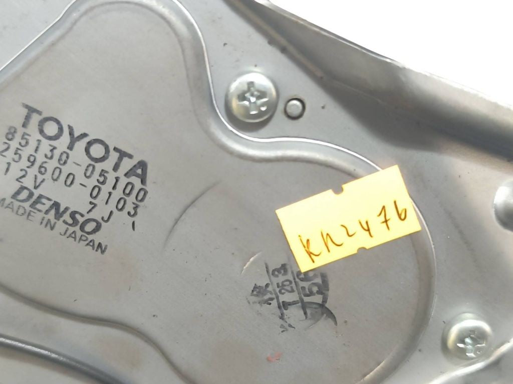 Toyota Avensis T250 2.0D4D 2006 Rear wiper motor 8513005100 