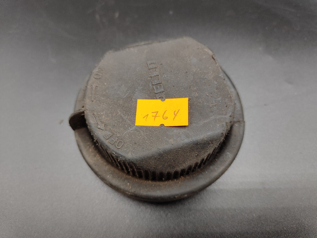 Alfa Romeo 156 SW 1.9JTD 2000 Front Headlight Bulb Dust Cover Cap 38420749