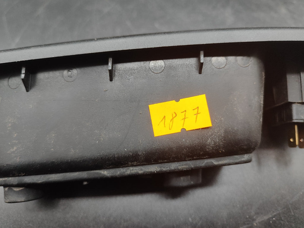 Alfa Romeo 166 2.4JTD 110kW 10V 2002 Electric Window Switch Button 156018359