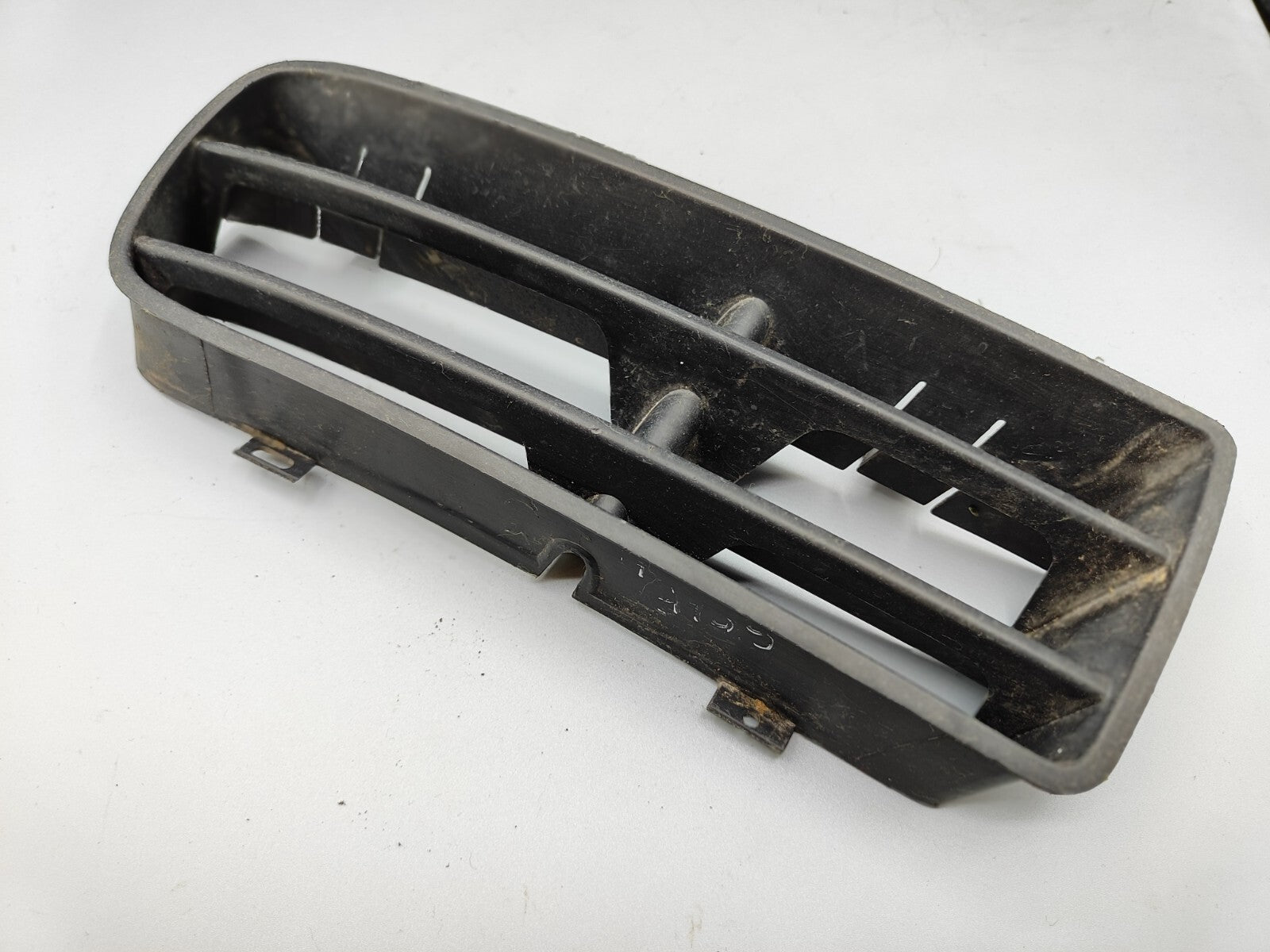 Volkswagen Golf MK4 2001 Front Left Bumper Lower Grill 1J0853666E