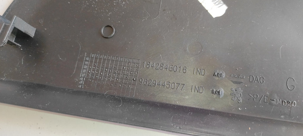 Peugeot 607 3.0i V6 2002 LHD Front Left Dashboard End Trim Cover 9629445077