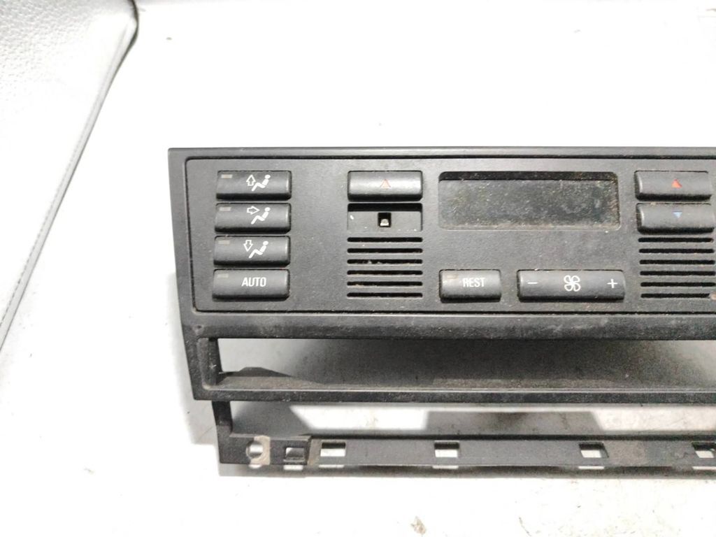 BMW 5 E39 2001 AC Climate control unit module 6901628 