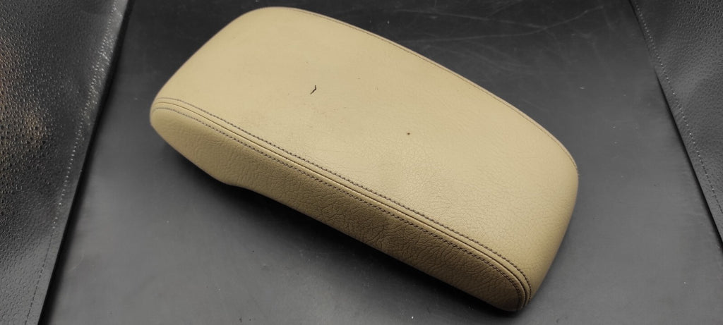 Ford Mondeo MK3 2.5 V6 2004 LHD Center Console Leather Armrest