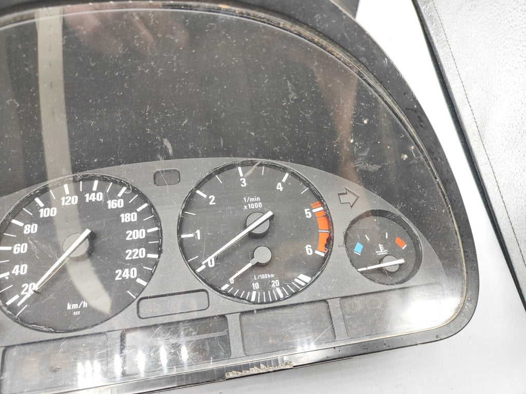BMW 5 Series E39 530D 2000 LHD Speedometer cluster 8375898 62118375898