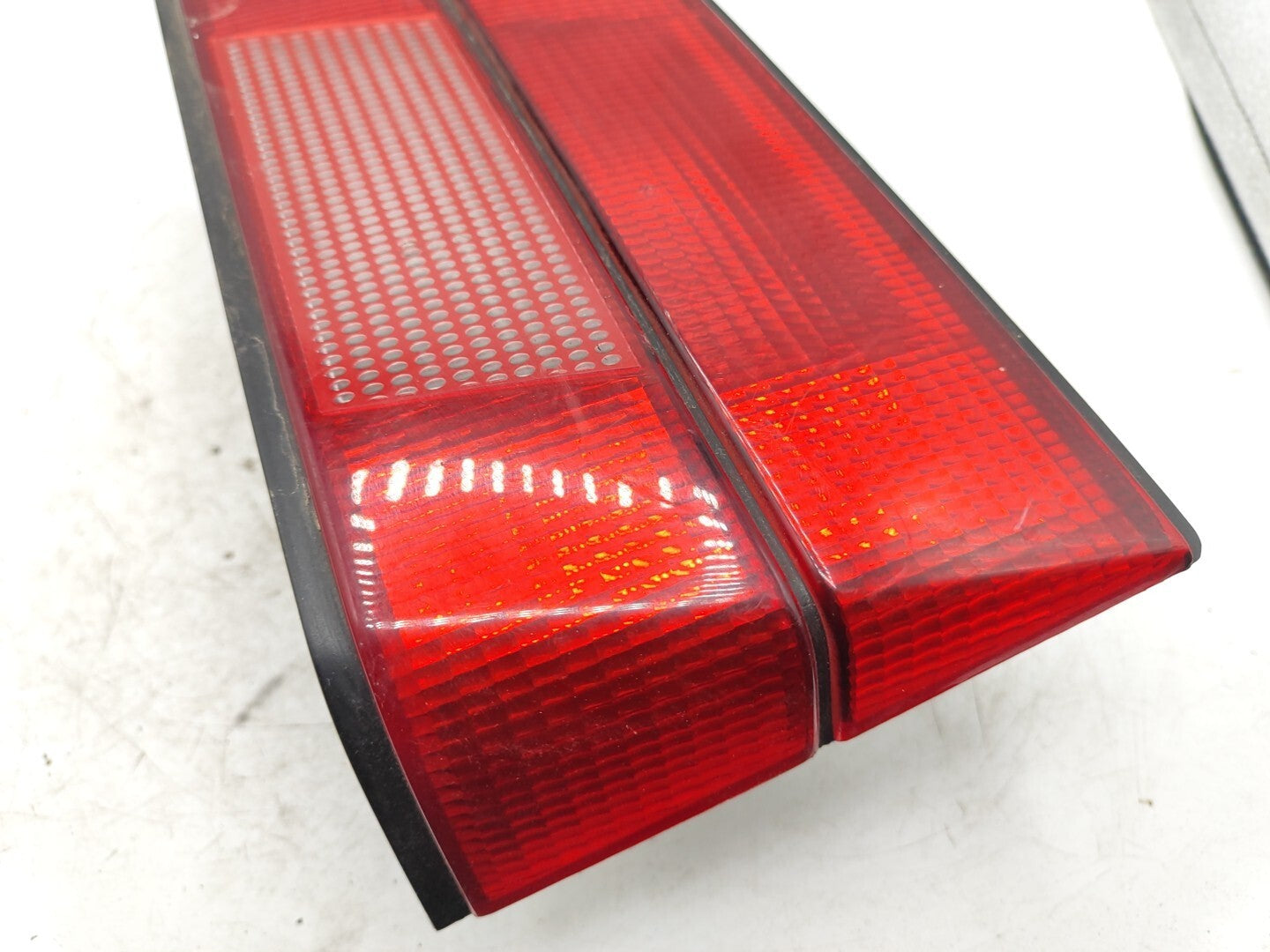 BMW 5 Series 525i E34 1991 LHD Rear Right Taillight Light Lamp 1384012R
