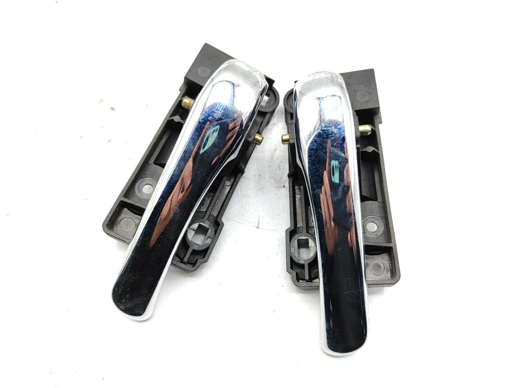 Alfa Romeo 156 2.0TS 2000 Front Right /Left Door Opening Inner Handle