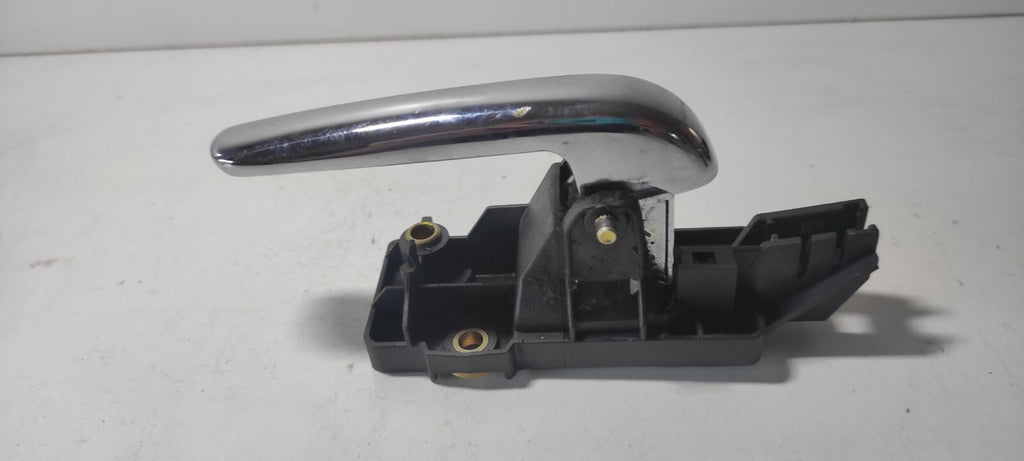 Alfa Romeo 166 2.4JTD 110kW Diesel 2003 Front Right Interior Inner Door Handle