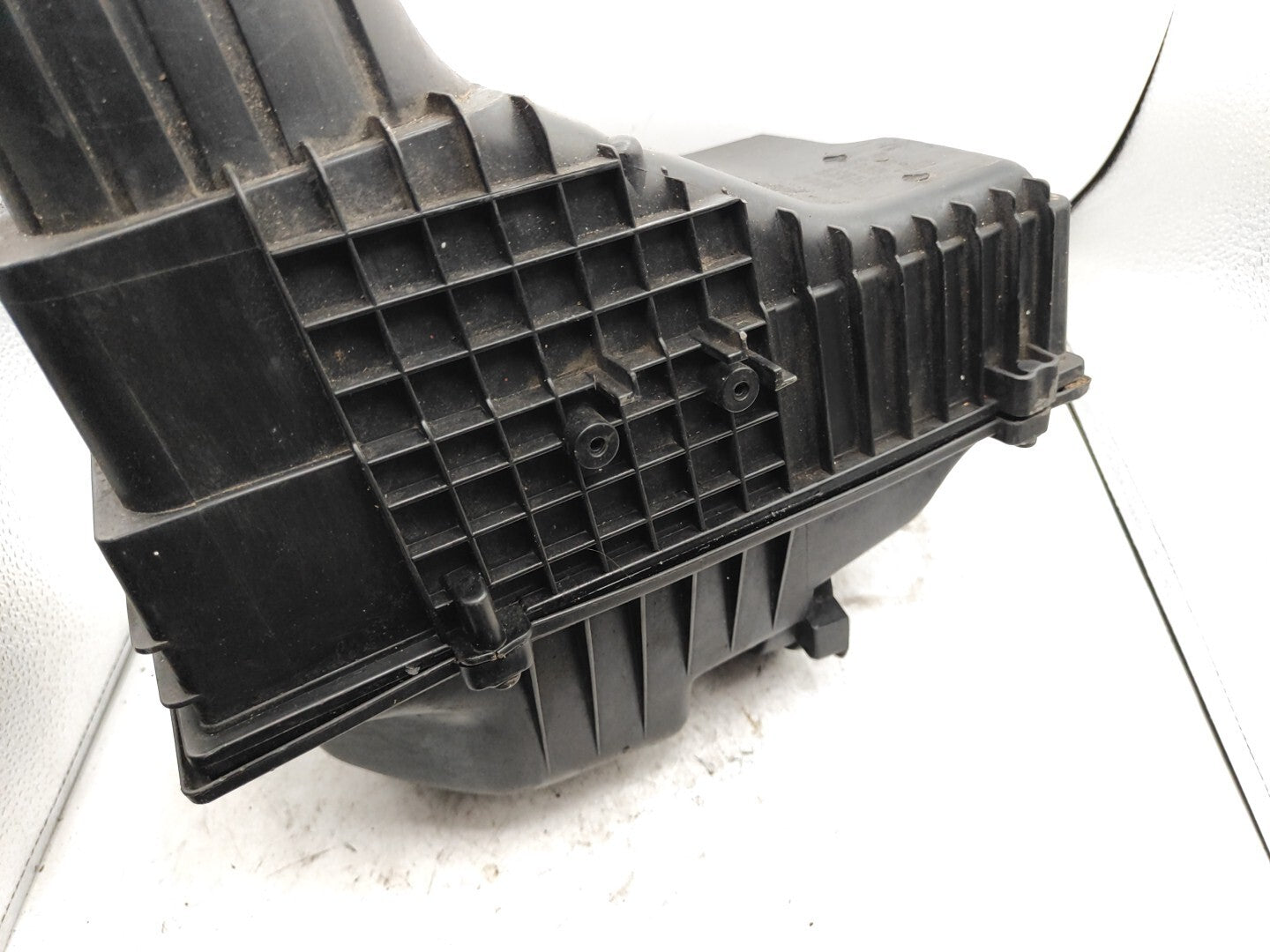 Peugeot 607 2.2HDI 98kW Diesel  2000 Engine Air Filter Box 9629040380