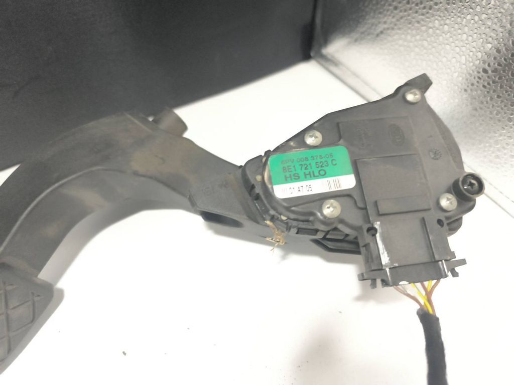 Audi A4 S4 B6 8E 8H 2002 Diesel accelerator throttle pedal 8E1721523C 