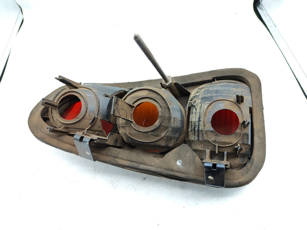 Mini Cooper R50 R53 2005 Rear Right Side Taillight FOR PARTS