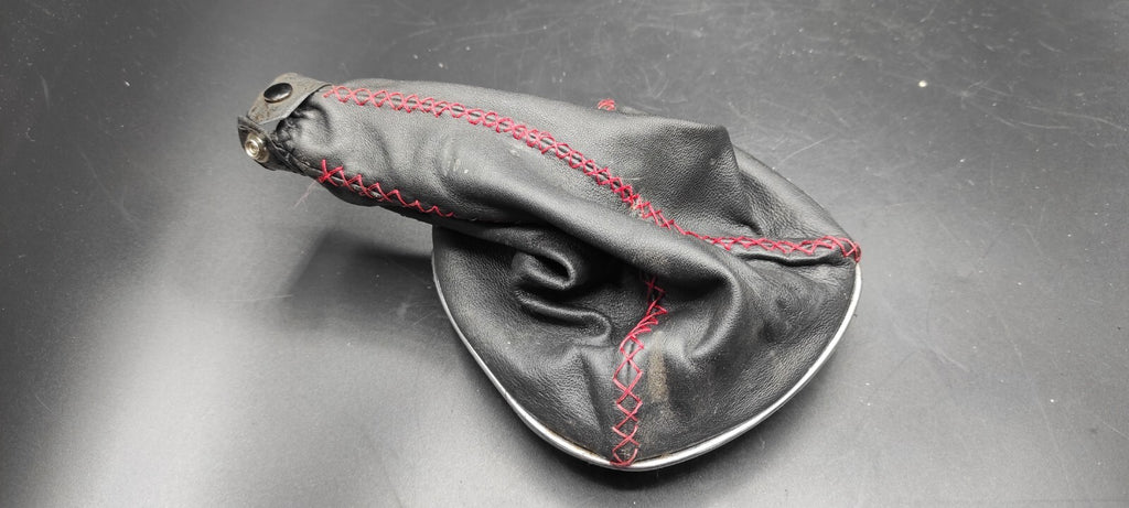 Alfa Romeo 147 1.9JTD 16V 2003 Shift Knob Surround Leather Trim Gaiter