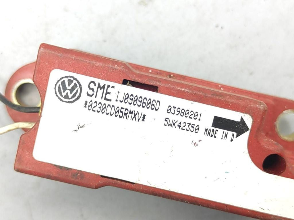 Volkswagen Golf IV MK4 2001 Deployment crash impact sensor 1J0909606D 