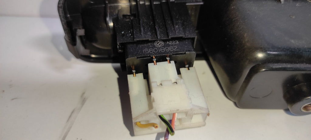 Alfa Romeo 166 2.4JTD 2000 LHD  Electric Window Control Button Switch 156029687