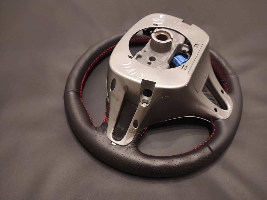 Honda Civic 8 FN 2007 Steering wheel / NEW LEATHER