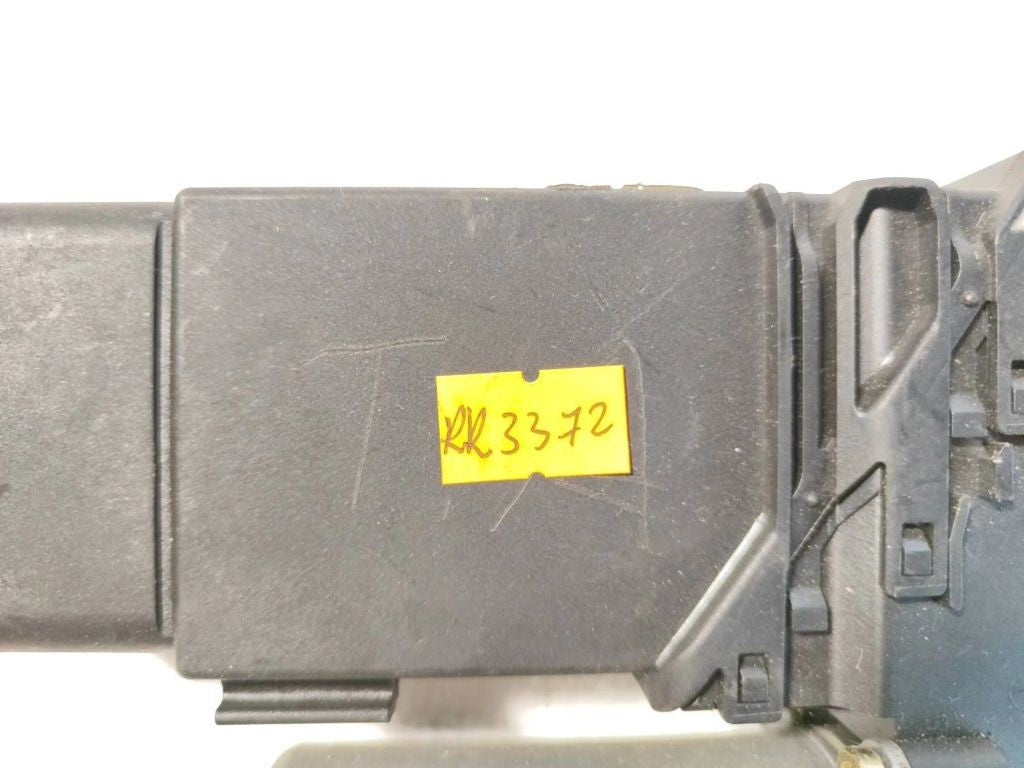 Volkswagen PASSAT B5 2000 front left window regulator motor 0130821695 