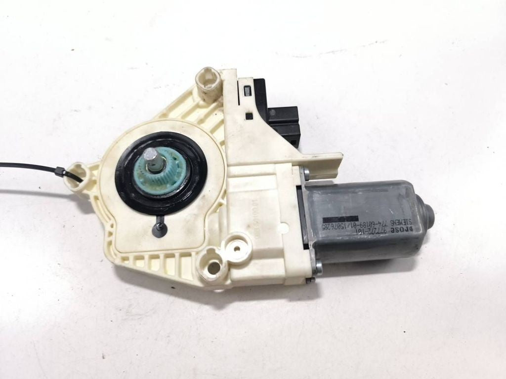 Audi Q7 4L 2009 front right window regulator motor 4L0959802B 