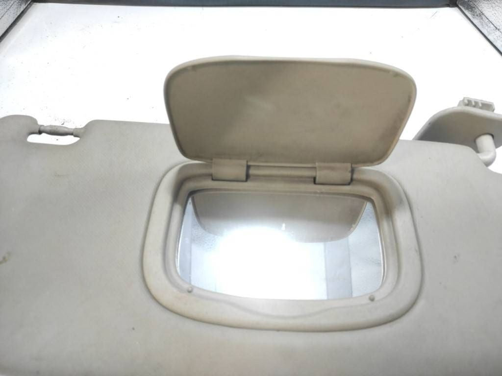 Alfa Romeo GT 3.2 Busso 2007 Front Right sun visor cover