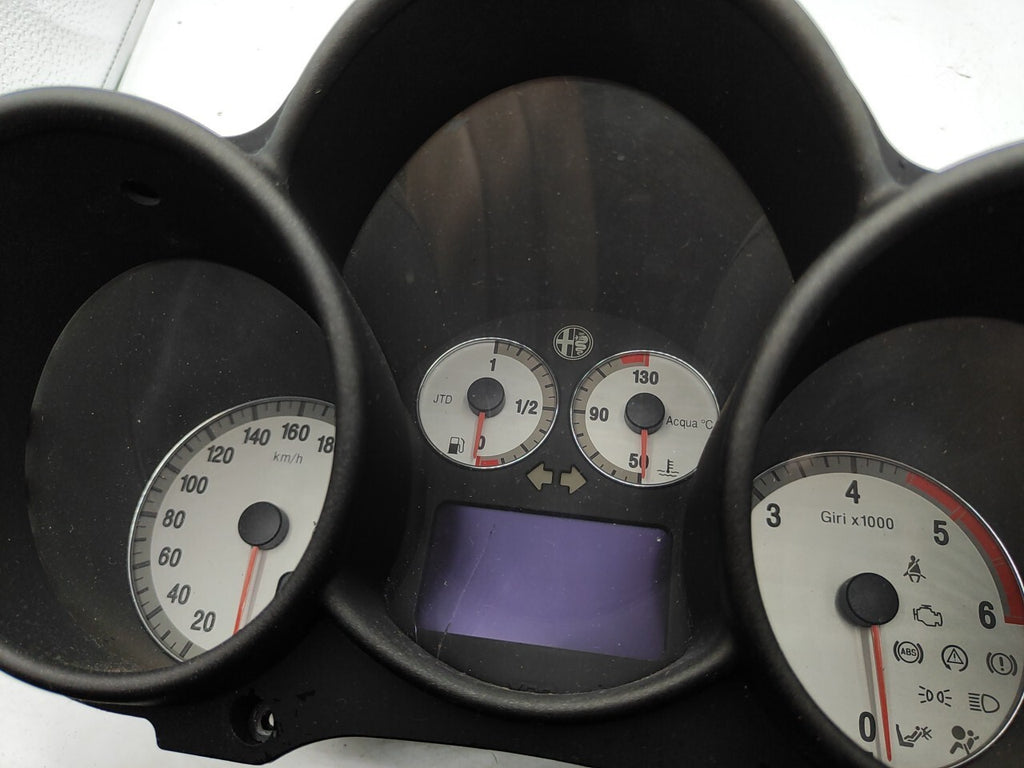 Alfa Romeo GT 1.9JTD 2005 LHD Dash Cluster Speedometer 156050197