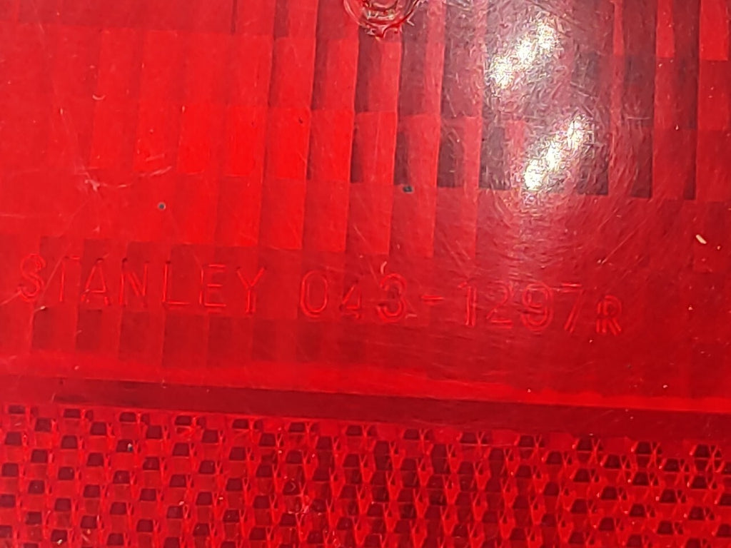 Honda Logo 1999 LHD Rear Right Side Taillight Light RR1297