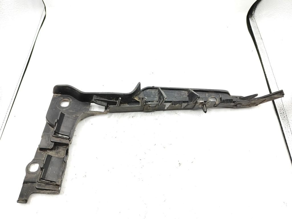 Alfa Romeo 159 JTS 2006 rear left bumper mounting bracket 60688691 