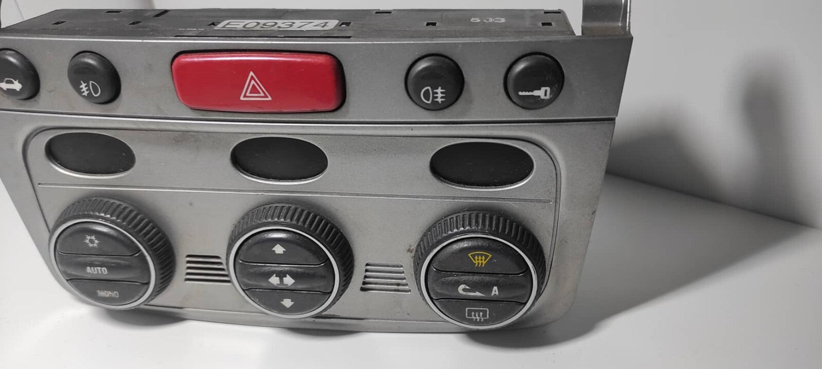 Alfa Romeo GT 1.9JTD 2004 LHD Front Dash Climate Control Unit 01560513690