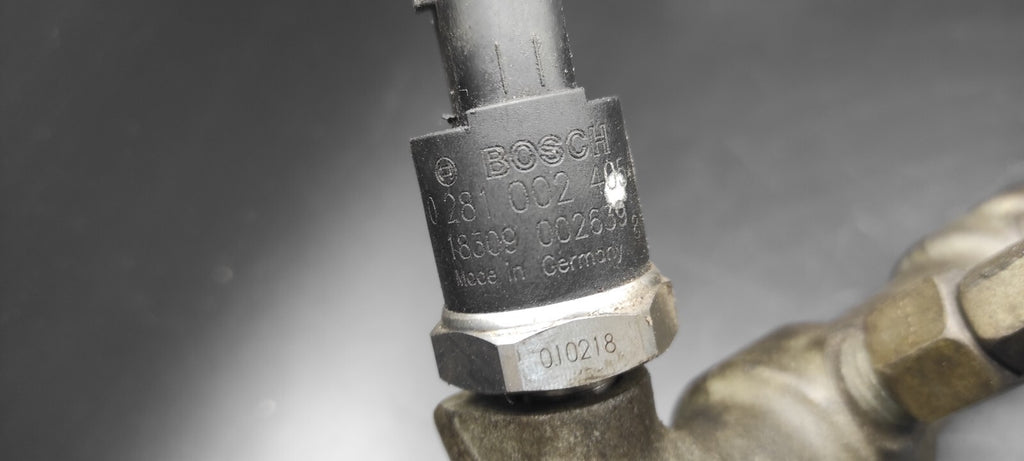 Alfa Romeo 166 2.4JTD 110kW 2003 Diesel Engine Fuel Rail Sensor 0445215008