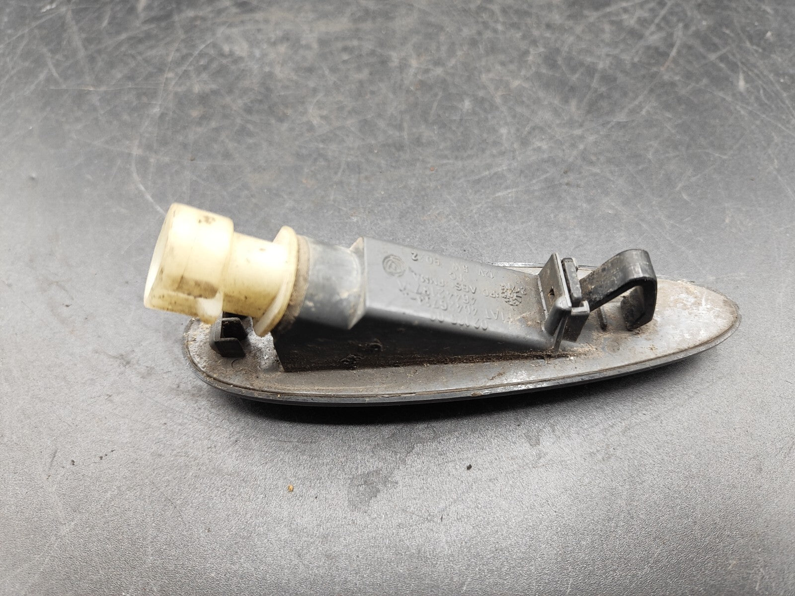 Fiat Marea 2000 Fender Wing Side Indicator Turn Light 46426713 46442197