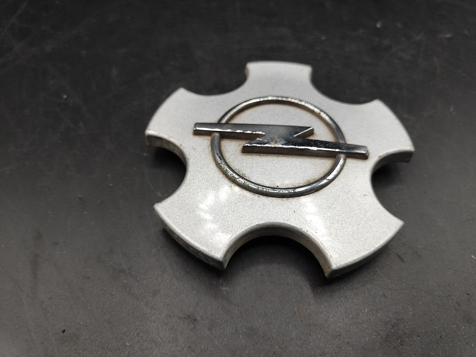 Opel Vectra B 2.0DTI 1998 Wheel Center Cap Cover 90468693 90496747 90539162