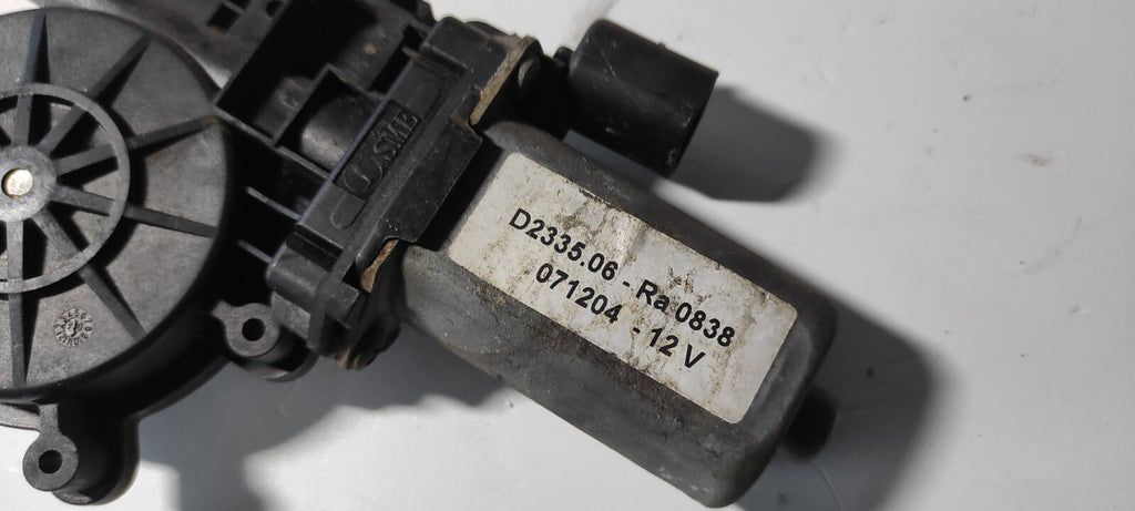 Alfa Romeo 156 2.4JTD 2002 Front Left Door Window Regulator Motor D233506 071204