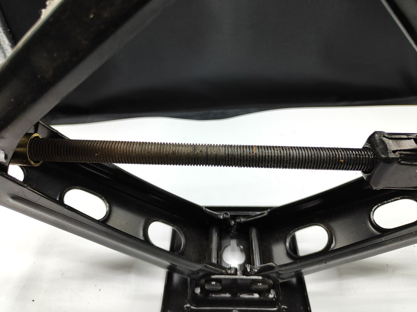 Alfa Romeo 156 Spare Wheel Tire Jack 78064