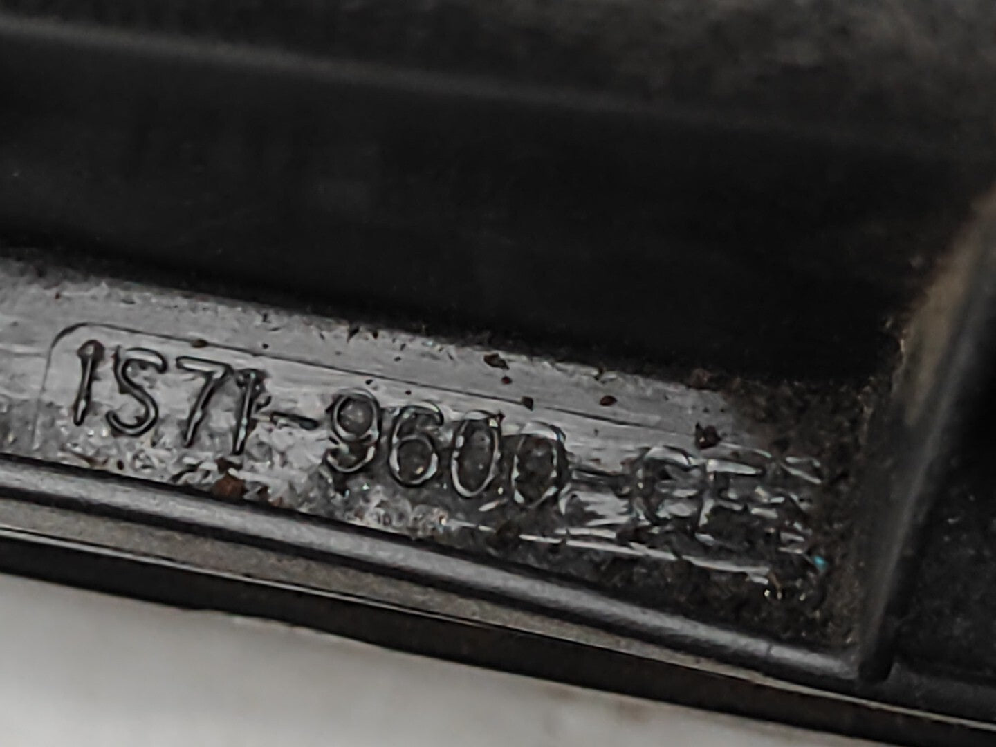 Ford Mondeo MK3 Estate 2.0TDCI 2004 Diesel Engine Air Filter Box 1S719600CE