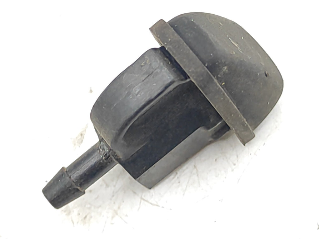 Land Rover Freelander LR2 2009 Front Bonnet Hood Windshield Spray Nozzle