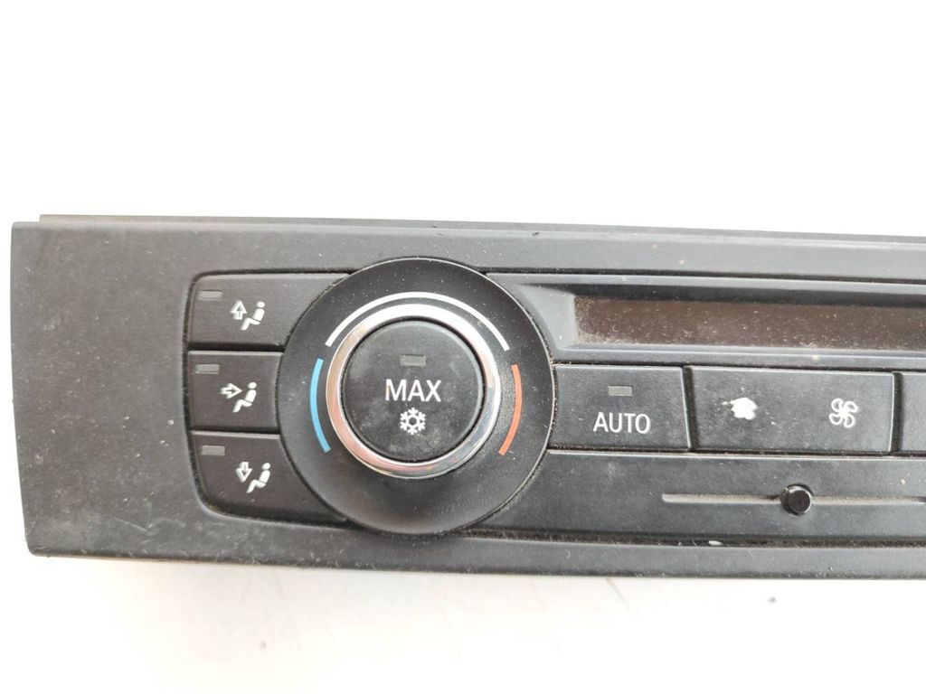 BMW 3 E92 E93 2010 Climate control unit module 9242412 